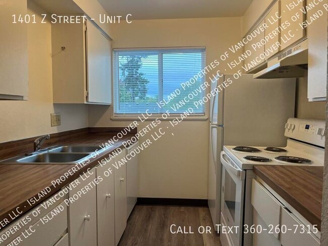 Building Photo - 1401 Z St Unit C Rental