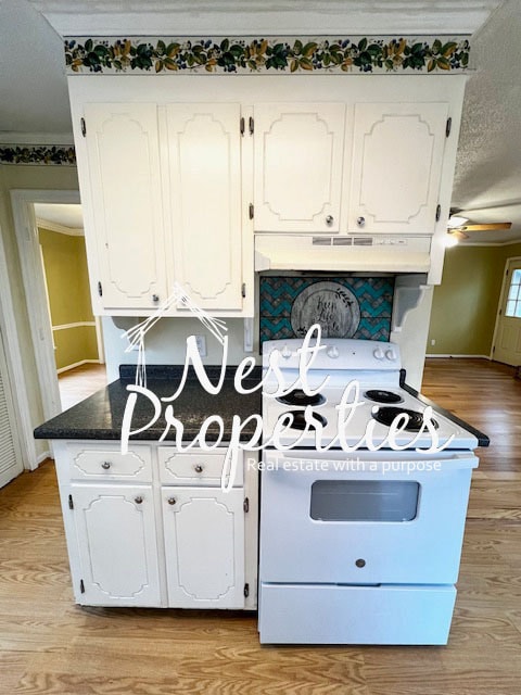 Photo - 325 Southampton Dr