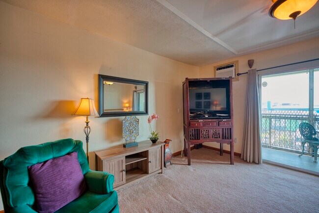Photo - 355 Kalanianaole St Unit 304
