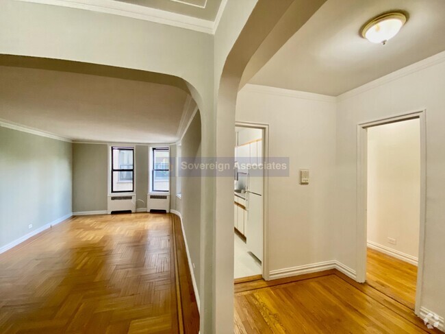 Building Photo - 600 W 218th St Unit 6E Rental