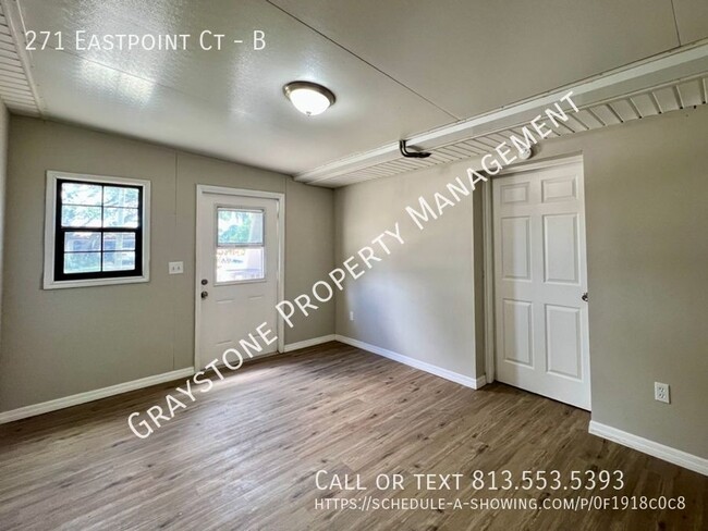 Spacious Half-Duplex with Modern Upgrades ... - Spacious Half-Duplex with Modern Upgrades ... Apartment Unit B