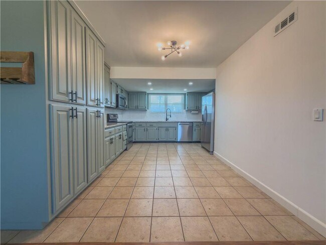 Photo - 2713 W Fir St