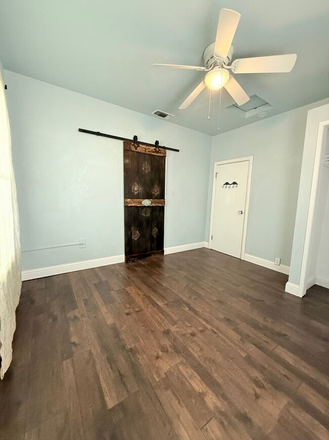 Photo - *Charming 2 Bedroom Home in Roseville’s Historic District with Bonus Detached Space*
