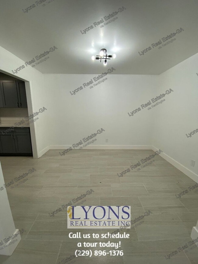 Photo - 1028 S Gordon Ave