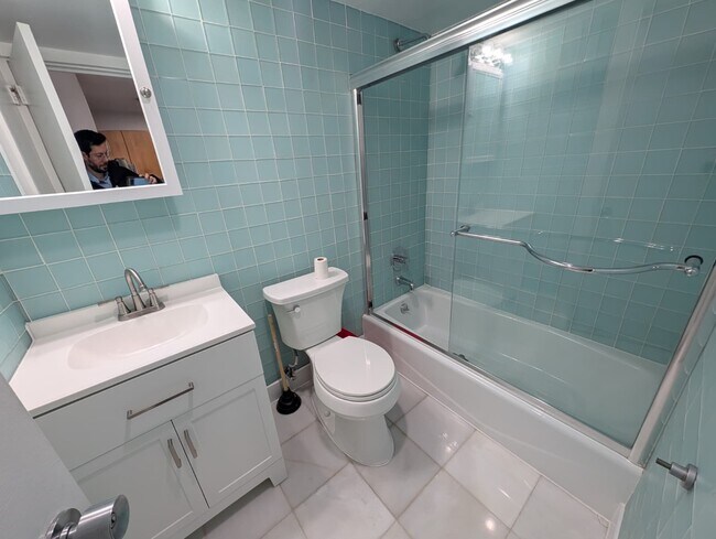 Photo - 1330 New Hampshire Ave NW Unit 920