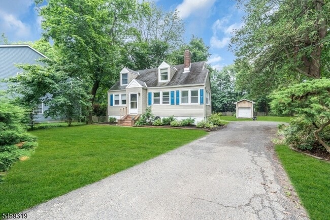 106 Mountain Ave