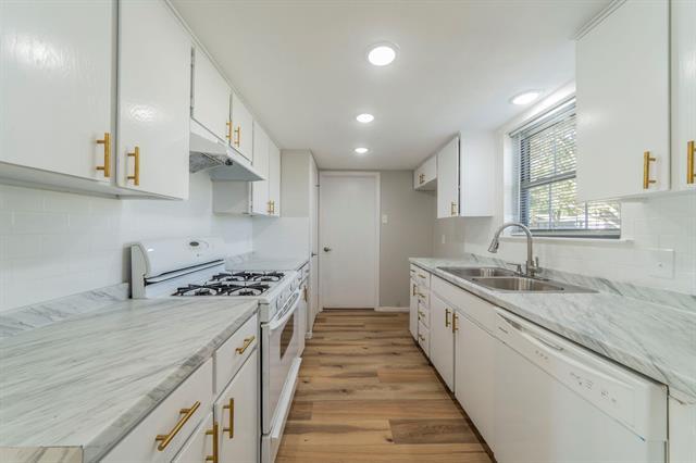Photo - 802 Birchwood Dr