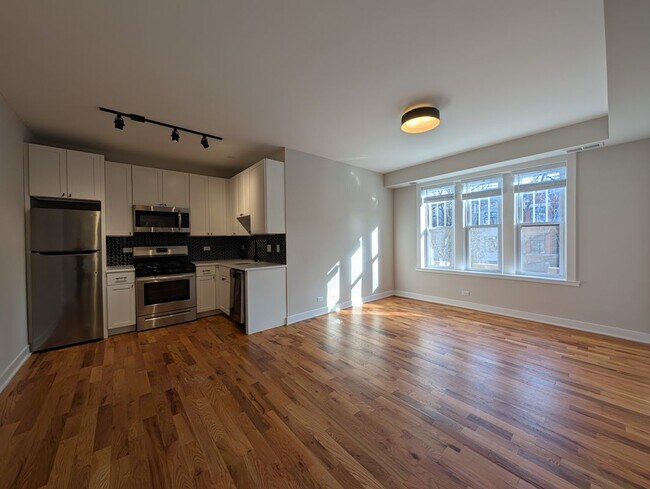 Photo - 656 W Wrightwood Ave Unit 400