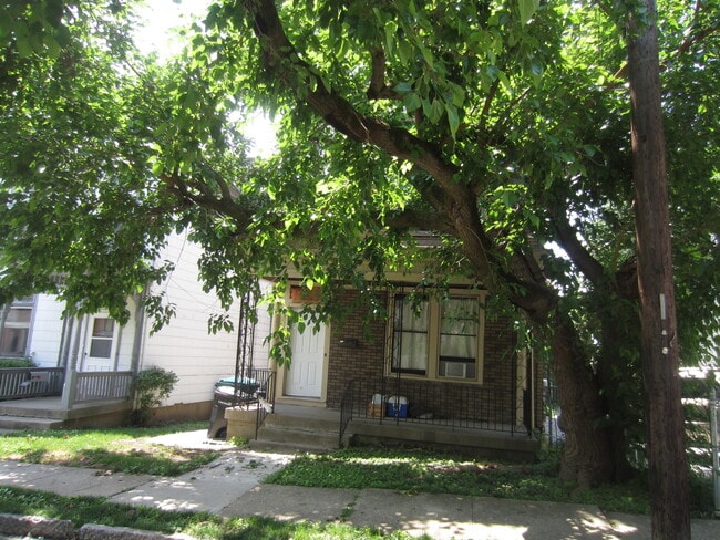 Building Photo - SOUTHVIEW Unit 2