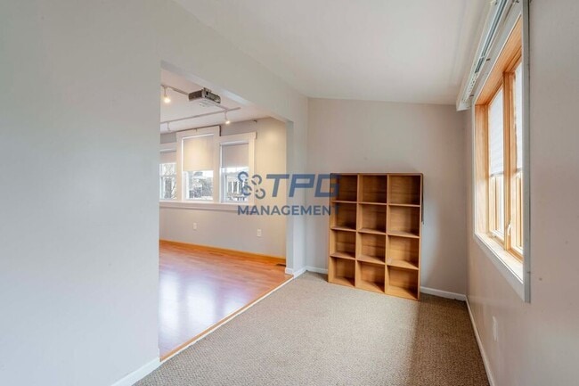 Photo - 32 Barberie Ave