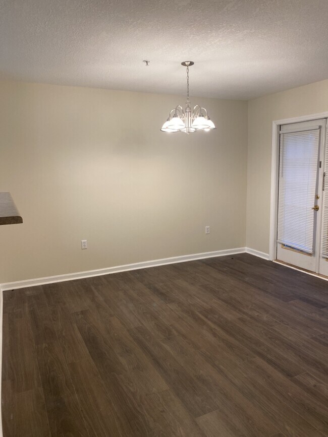 Photo - 343 Crooked Pine Trail