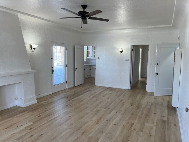 788-794 Molino Ave