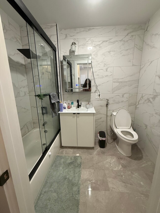 129 Church St Unit 705