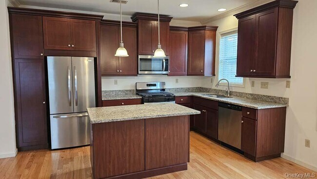 Photo - 305 Canter Ct