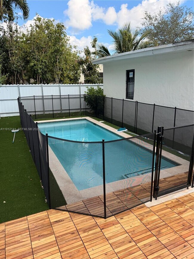 Photo - 6848 N Miami Ave