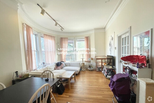 Building Photo - 775 Parker St Unit 1 Rental