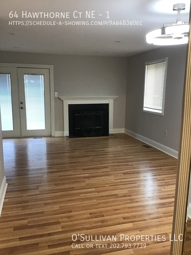 Photo - 64 Hawthorne Ct NE
