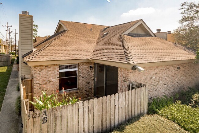 Photo - 2 Bedroom Condo Near Our Lady Of the Lake