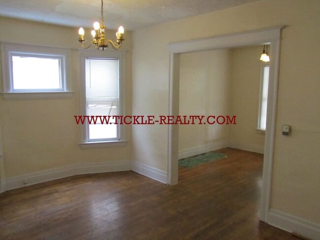 Building Photo - 537-539 Meigs Street Unit 537-DN