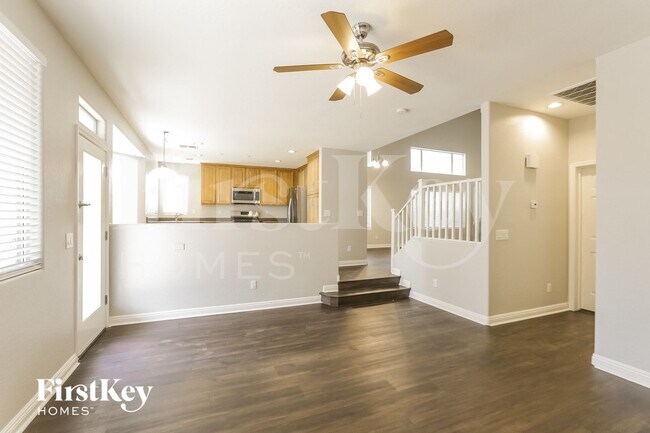 Photo - 1263 E Julian Dr