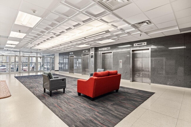 Photo - 517 Gold Ave SW