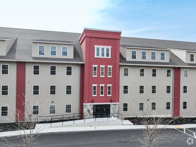 Photo - Fownes Mill-Large Rooms-Heated Garage-Welcome Home!