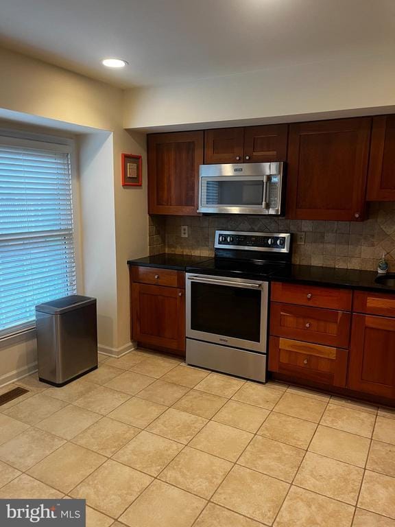 Building Photo - 21 Englishman Ct Rental