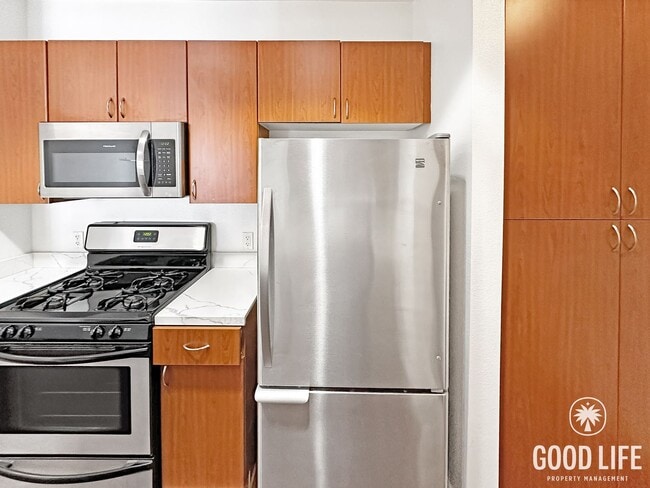 Photo - Resort-Style 1BR in Anaheim | Gym, Pool, Jacuzzi & Balcony