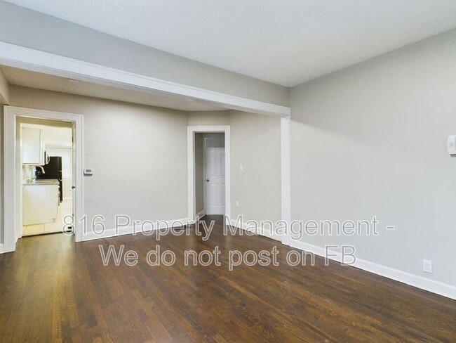 Photo - 3032 Elmwood Ave