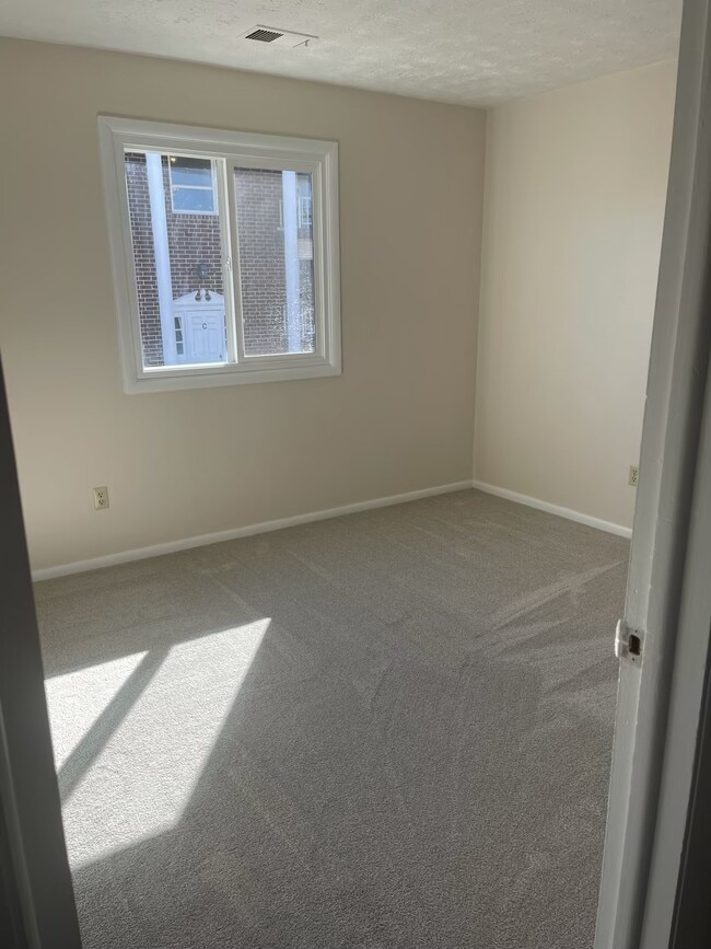 2 bdr - 2nd bedroom