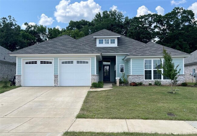 Photo - 743 Hedgefield Way