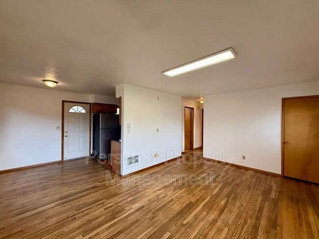 Photo - 7614 Indiana St