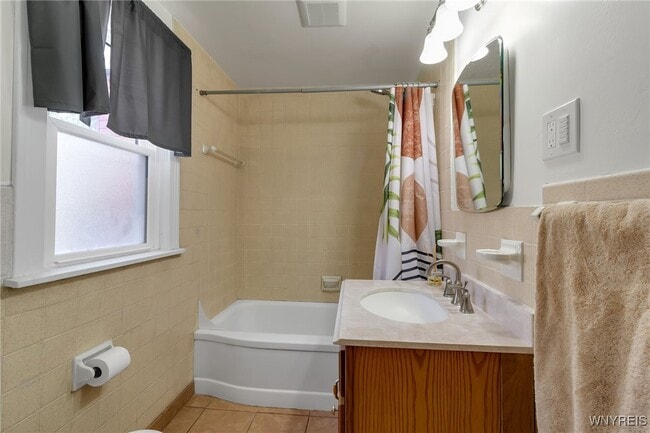 Photo - 159 Westchester Blvd