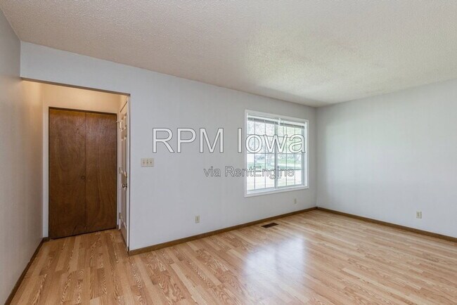 Photo - 4126 Harris St