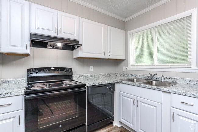 2BR, 1.5BA - 938 SF - Caswell at The Crossing