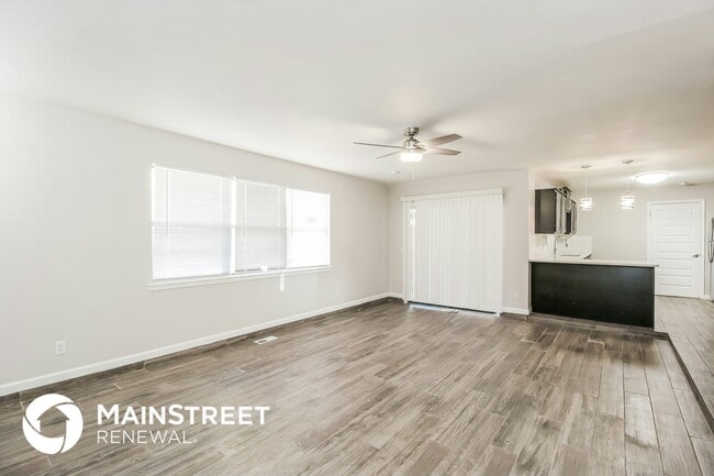Photo - 712 NW 139th St