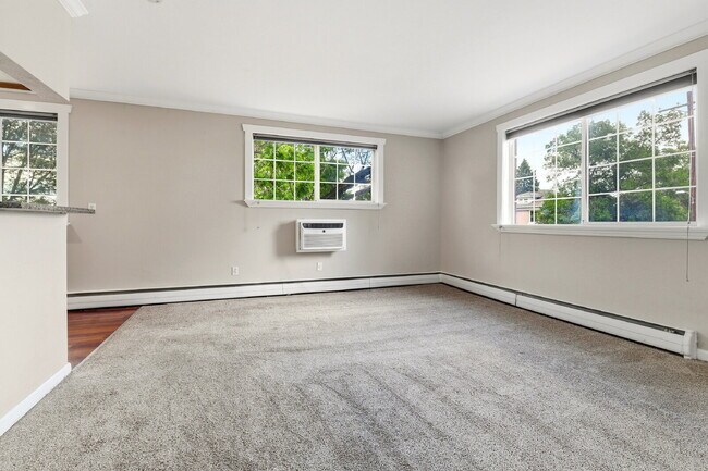 Photo - $1,420.95 with $300 off the first month's rent, 1 Beds - 1 Bath, Condo in Denver with Onsite Laun... Unidad 302