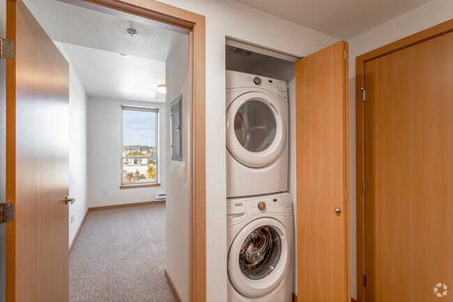 2BR, 1BA - 766-856 SF