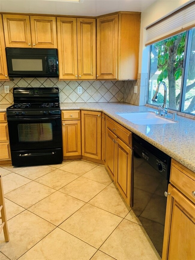 Photo - 14751 Mulberry Ave