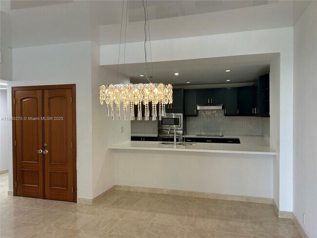 Photo - 251 Crandon Blvd Unit 424