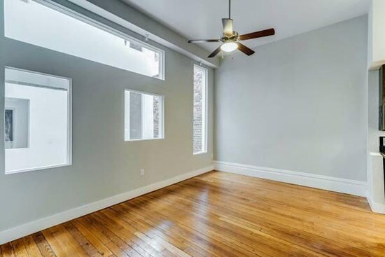 Photo - 117 W Broad St