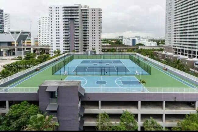 Photo - 800 N Miami Ave Unidad E-1009