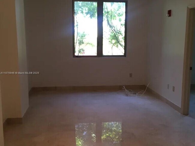 Photo - 2630 SW 28th St Unit 8