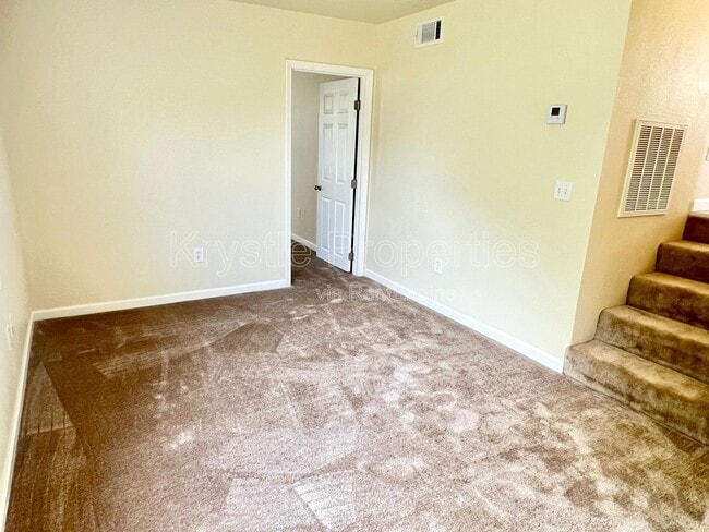 Building Photo - 468 Military E Unit 1/2