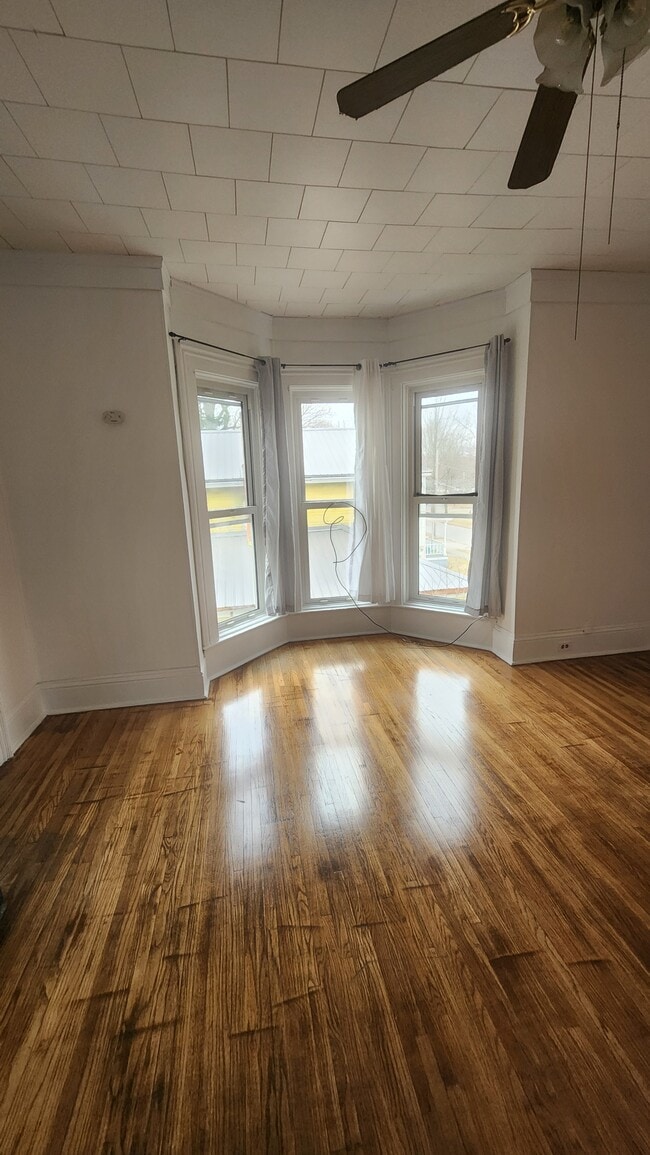 Photo - 17 Green St Unit 2