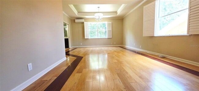 Photo - 230 W Tarrington Dr