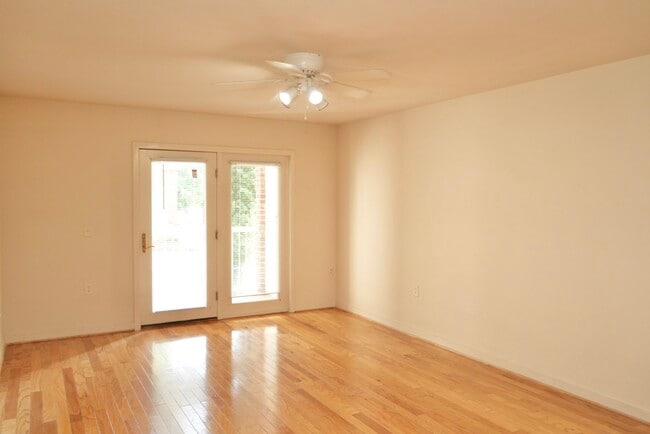 Photo - Venable Court Apartments