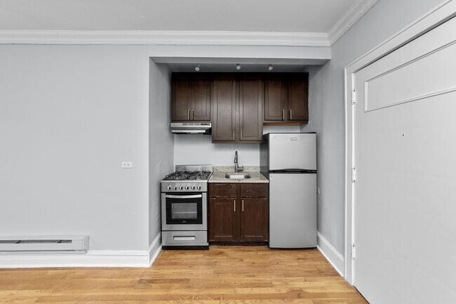 Photo - 0 bedroom in Chicago IL 60640 Unidad 305 Rental