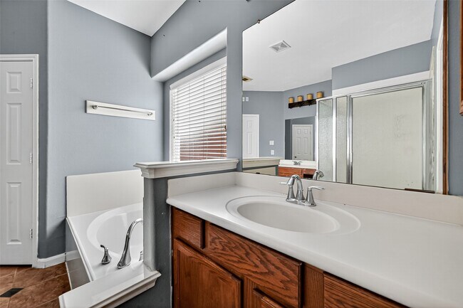 Photo - 16919 Creek Mountain Dr