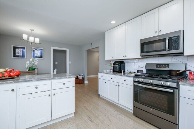 Photo - 3309 York Rd